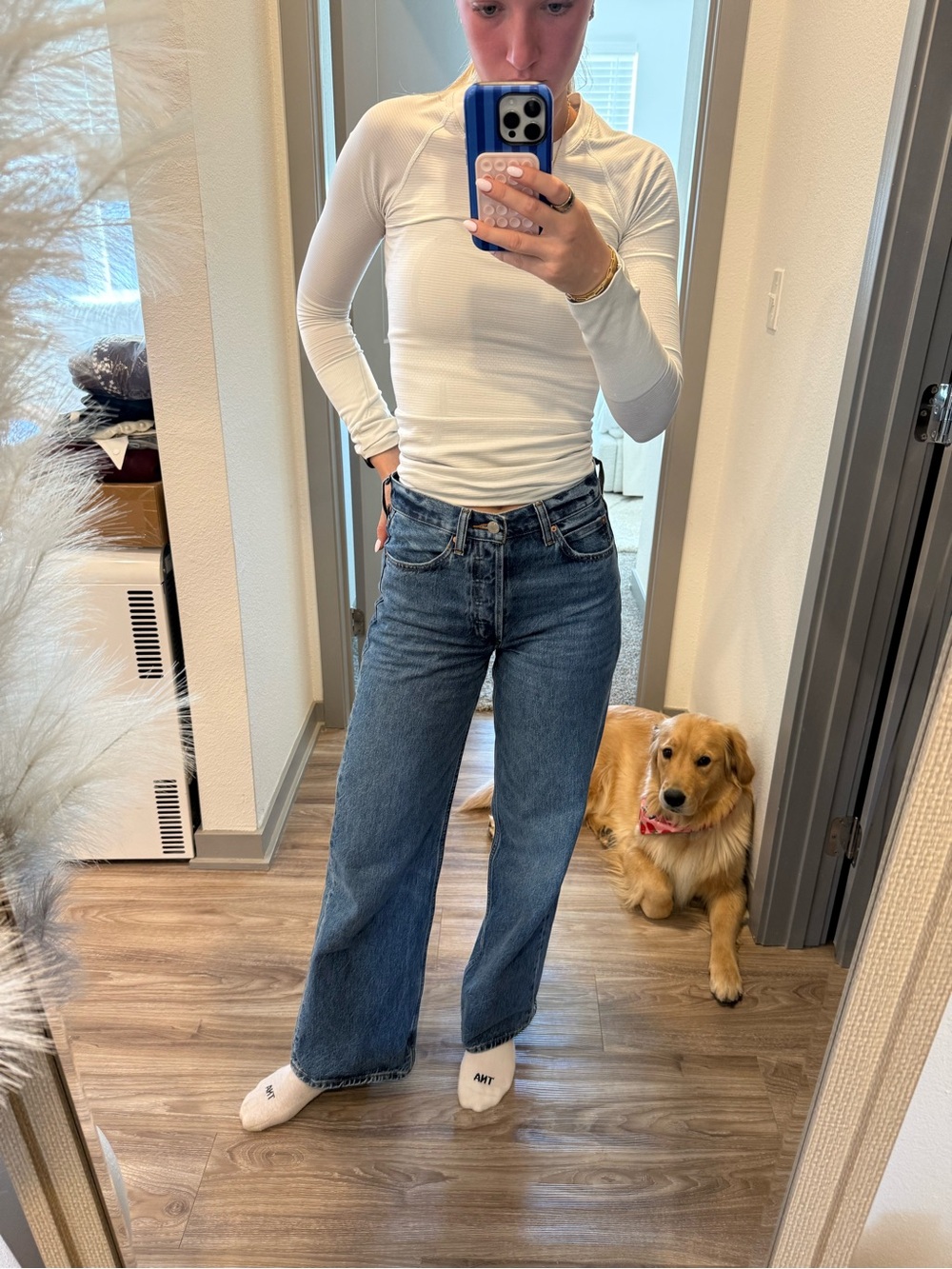 Denim Forum Straight-Leg Jeans in Medium Blue Wash